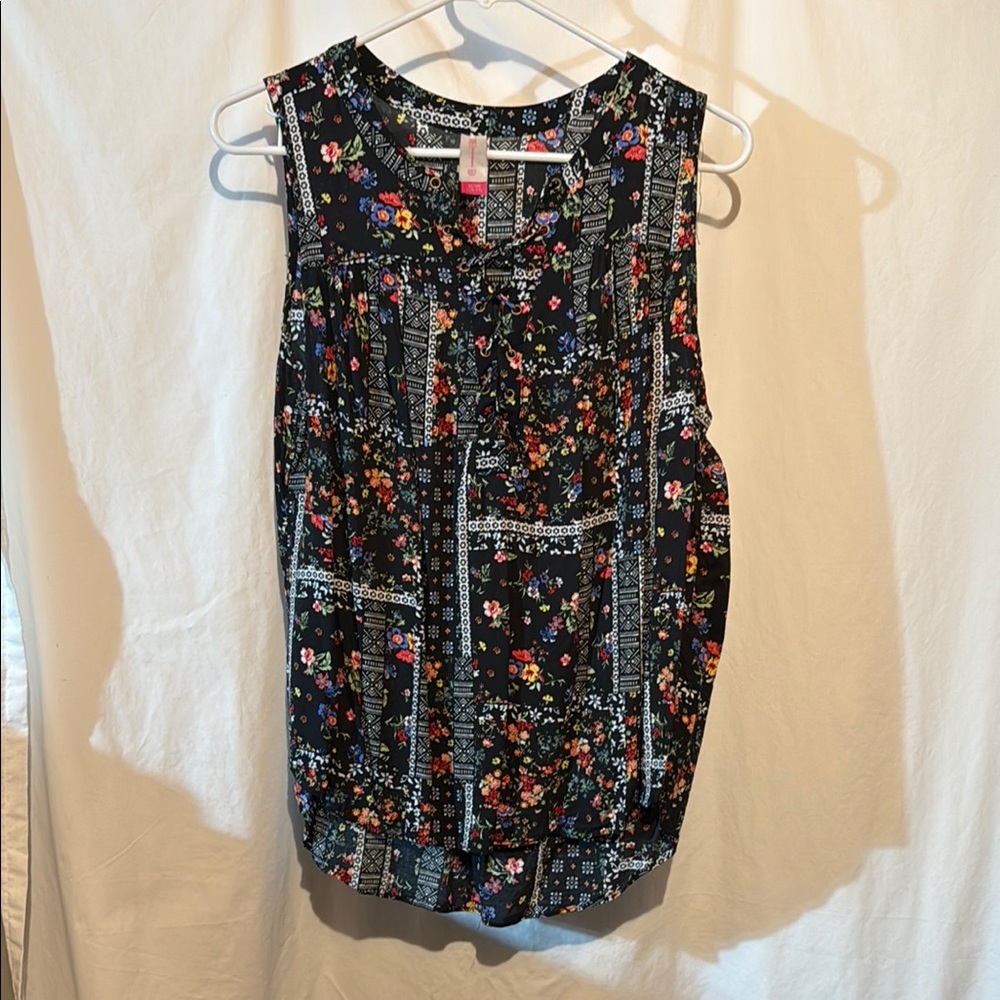 No Boundaries Orange and Blue Sleeveless Blouse